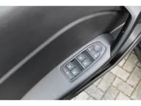 Renault Captur thumbnail 8