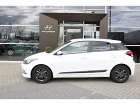 Hyundai i20 thumbnail 3