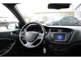 Hyundai i20 thumbnail 23