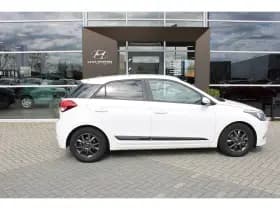 Hyundai i20 thumbnail 4