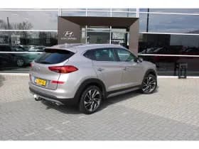 Hyundai Tucson thumbnail 2