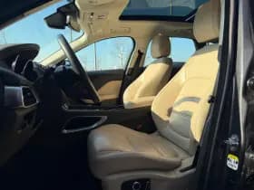 Jaguar F-Pace thumbnail 13