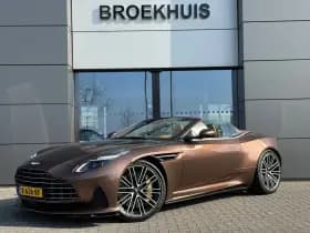 Aston Martin DB12 Volante