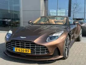 Aston Martin DB12 Volante thumbnail 2