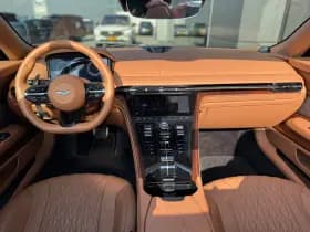 Aston Martin DB12 Volante thumbnail 14