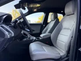 Jaguar E-Pace thumbnail 13