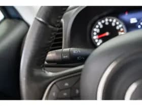 Jeep Renegade thumbnail 22