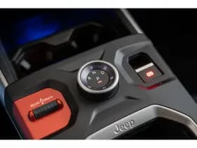 Jeep Compass thumbnail 25