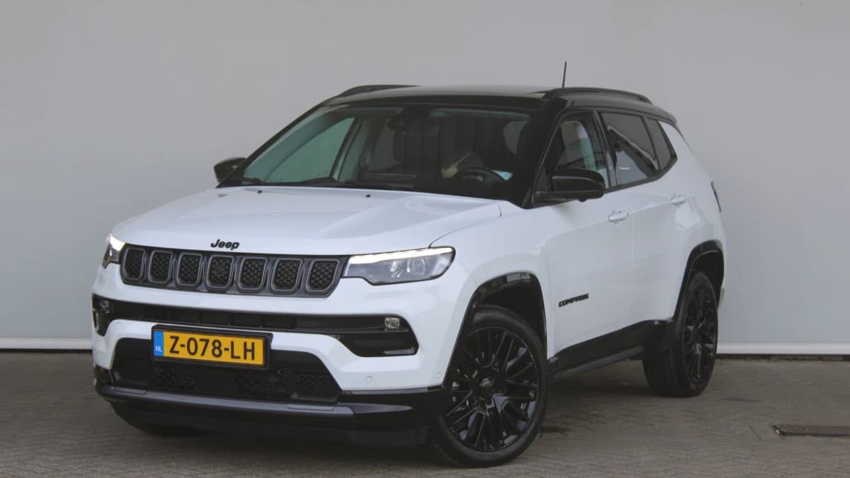 Jeep Compass — foto 1