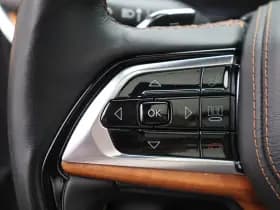 Jeep Grand Cherokee thumbnail 24