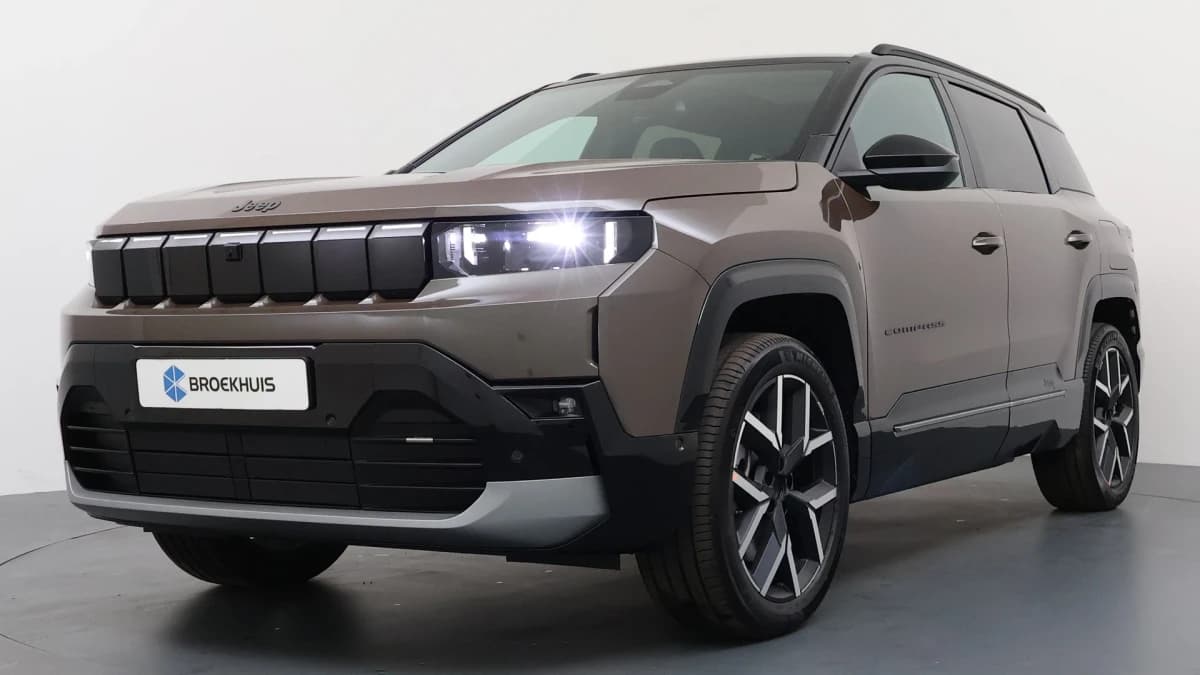 Jeep Compass — foto 1