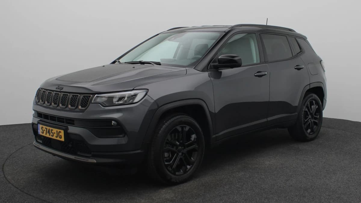Jeep Compass — foto 1