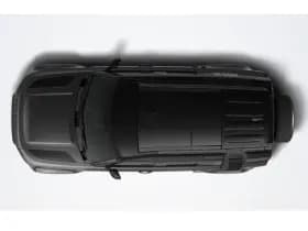Land Rover Defender thumbnail 4