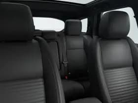 Land Rover Discovery Sport thumbnail 6