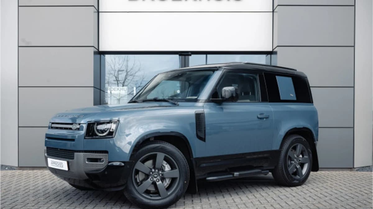 Land Rover Defender — foto 1