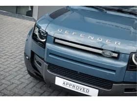 Land Rover Defender thumbnail 3