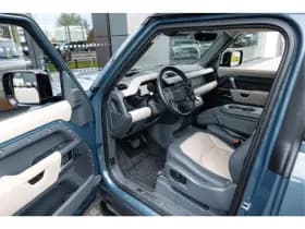 Land Rover Defender thumbnail 21