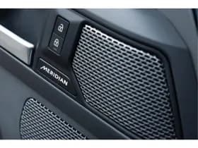 Land Rover Defender thumbnail 26