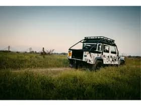 Land Rover Defender thumbnail 25