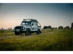 Land Rover Defender thumbnail 37