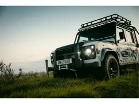 Land Rover Defender thumbnail 49