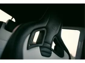Land Rover Defender thumbnail 53