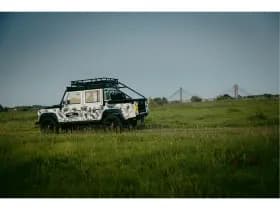 Land Rover Defender thumbnail 63