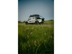Land Rover Defender thumbnail 67