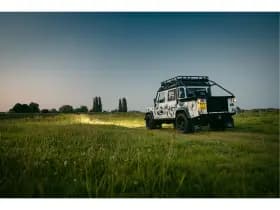 Land Rover Defender thumbnail 68