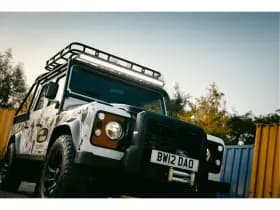 Land Rover Defender thumbnail 10