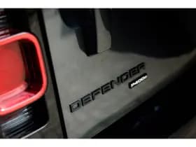 Land Rover Defender thumbnail 16