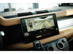 Land Rover Defender thumbnail 28