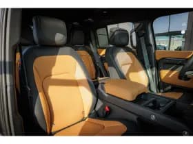Land Rover Defender thumbnail 9