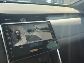 Land Rover Discovery Sport thumbnail 17