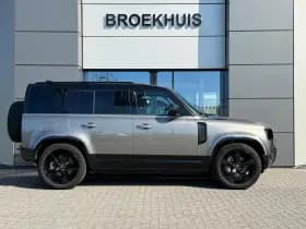 Land Rover Defender thumbnail 6