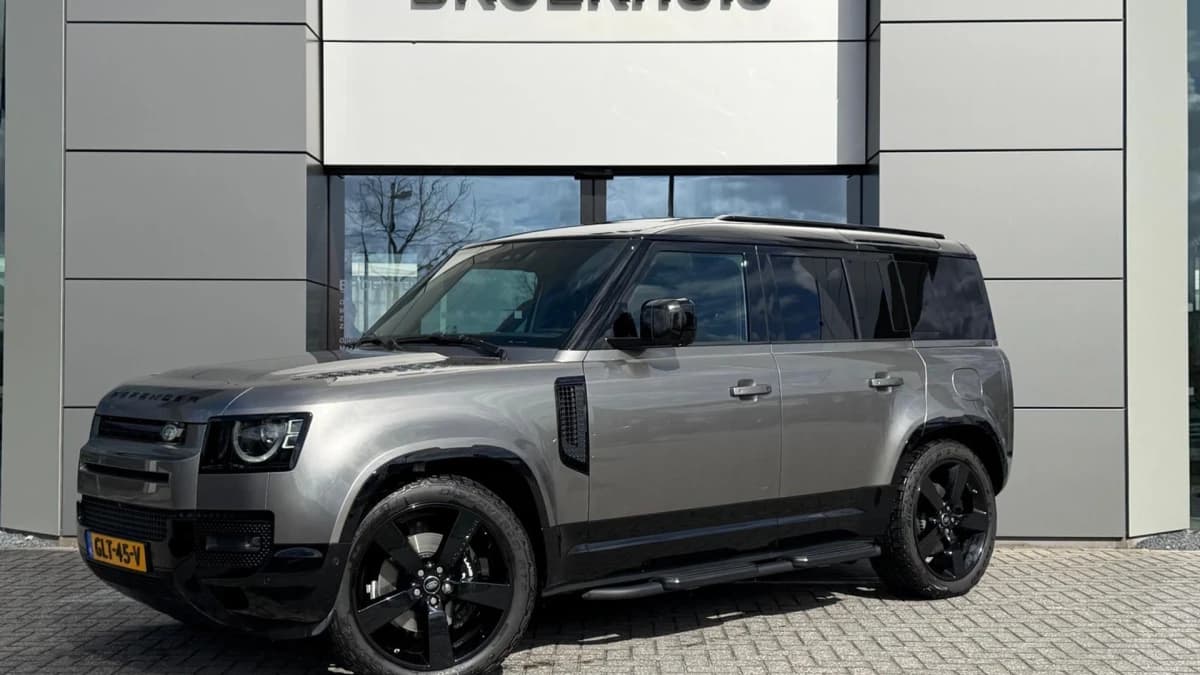 Land Rover Defender — foto 1