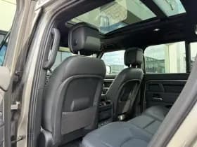 Land Rover Defender thumbnail 15