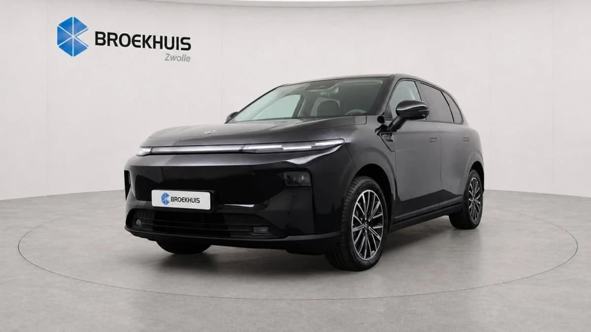 Leapmotor B10 — foto 1