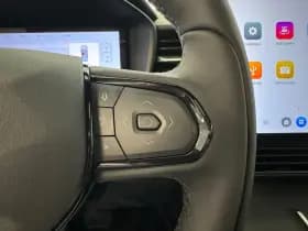 Lynk & Co 01 thumbnail 23
