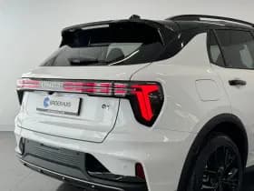 Lynk & Co 01 thumbnail 41