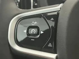 Volvo XC60 thumbnail 24
