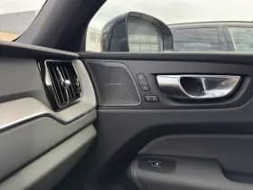 Volvo XC60 thumbnail 21