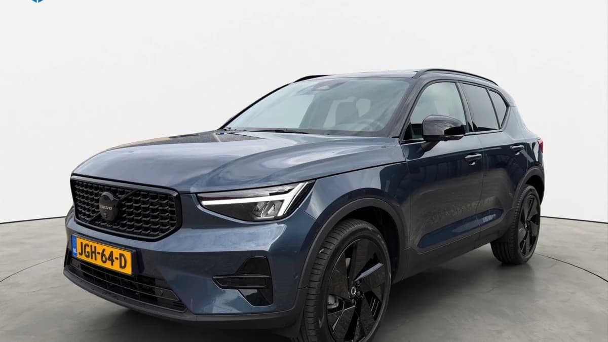 Volvo XC40 — foto 1