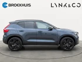 Volvo XC40 thumbnail 3