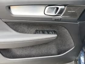 Volvo XC40 thumbnail 26