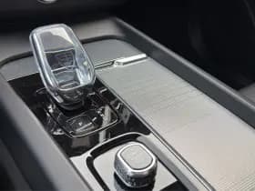Volvo XC60 thumbnail 24