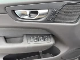 Volvo XC60 thumbnail 32