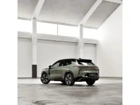 Lynk & Co 08 thumbnail 7