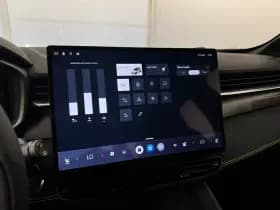 Lynk & Co 01 thumbnail 27