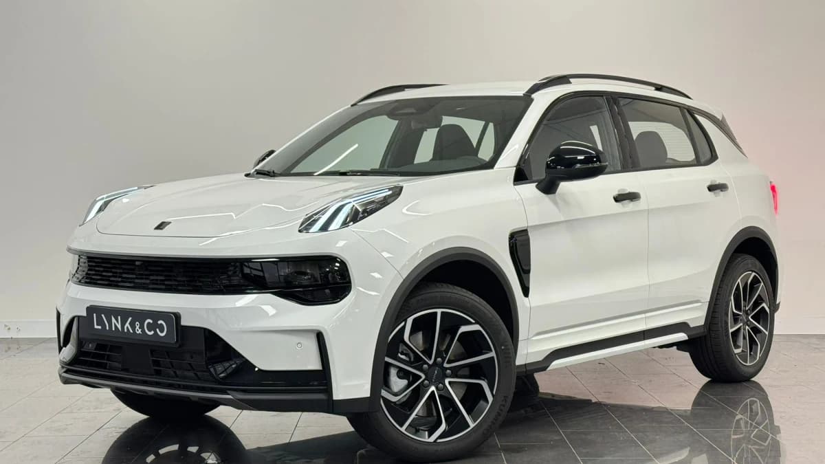 Lynk & Co 01 — foto 1